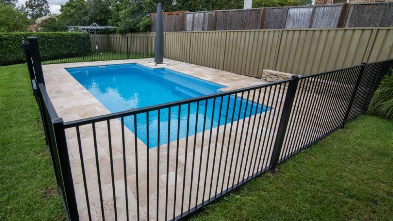 Pool-Fence-1024x683