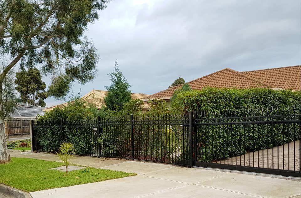 Tubular Ring and Spear Fencing